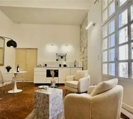 45 M2,elegant Renove, Centre Historique Pézenas