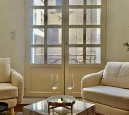 45 M2,elegant Renove, Centre Historique * Pézenas